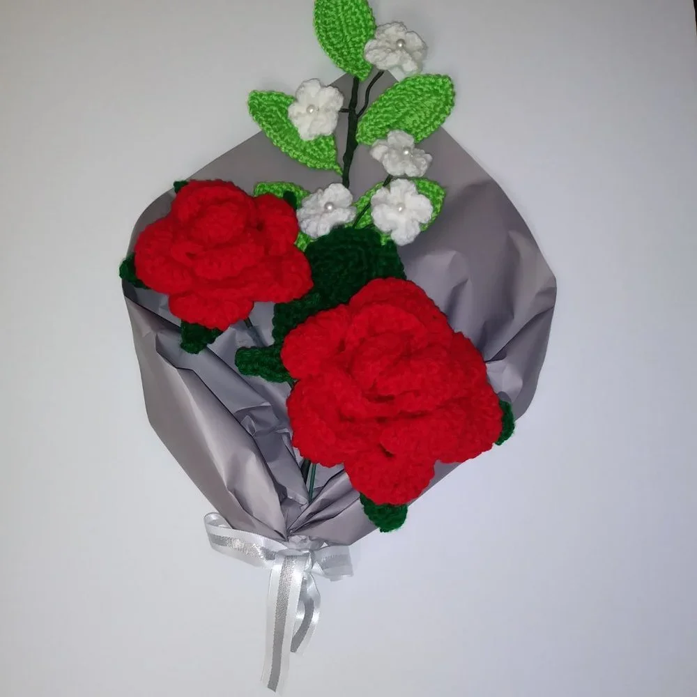 Crochet rose bouquet, handmade, personalized gift for girlfriend, home decoratio